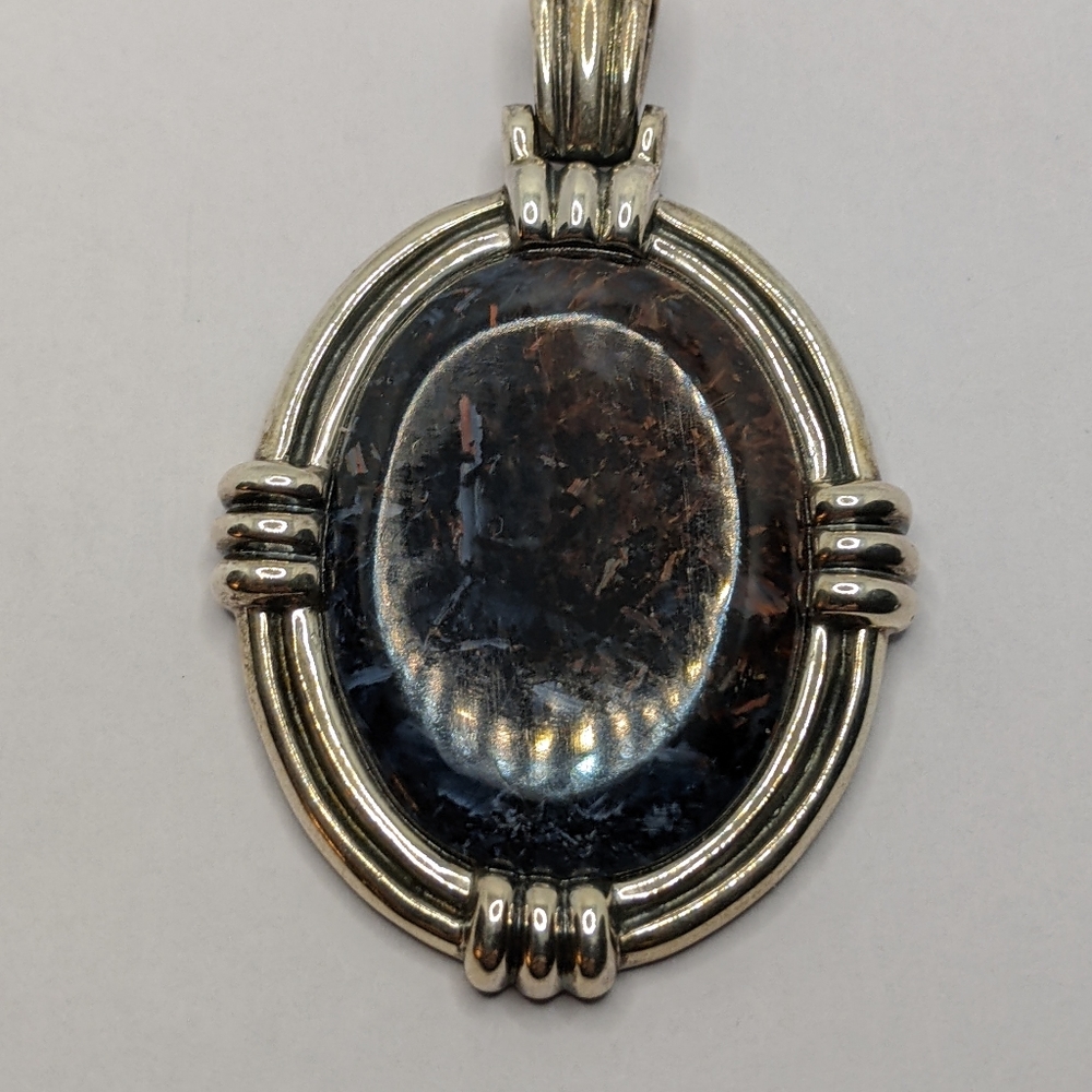 Silver ammolite pendant
